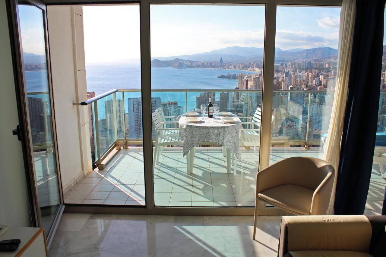 Skyline 26 Stunning Sea Views From A 2-Bedroom Apartment On The 26Th Floor Μπένιντορμ Εξωτερικό φωτογραφία