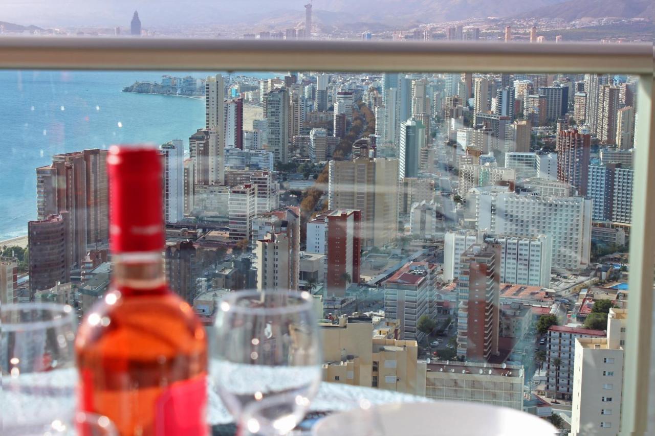 Skyline 26 Stunning Sea Views From A 2-Bedroom Apartment On The 26Th Floor Μπένιντορμ Εξωτερικό φωτογραφία