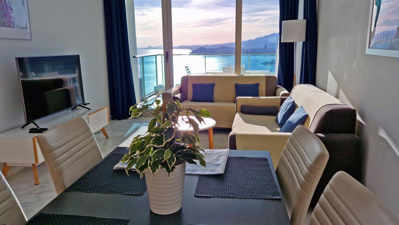 Skyline 26 Stunning Sea Views From A 2-Bedroom Apartment On The 26Th Floor Μπένιντορμ Εξωτερικό φωτογραφία