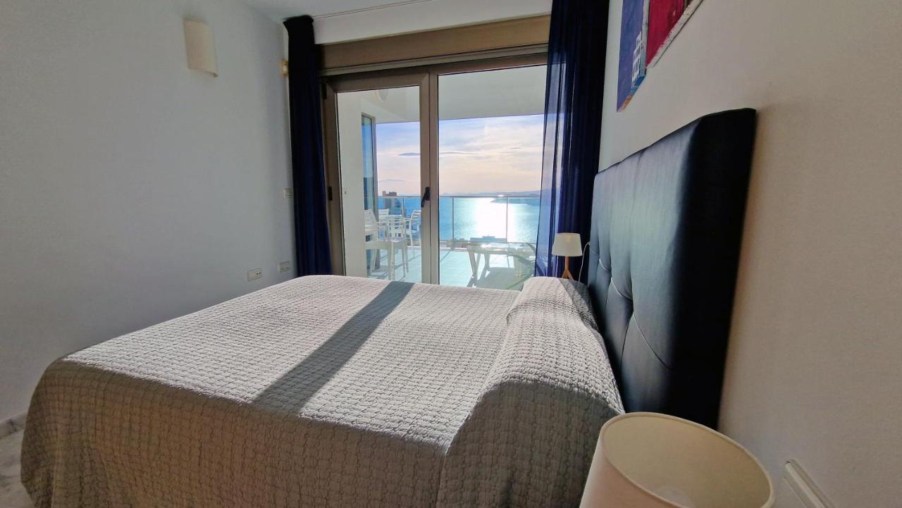 Skyline 26 Stunning Sea Views From A 2-Bedroom Apartment On The 26Th Floor Μπένιντορμ Εξωτερικό φωτογραφία