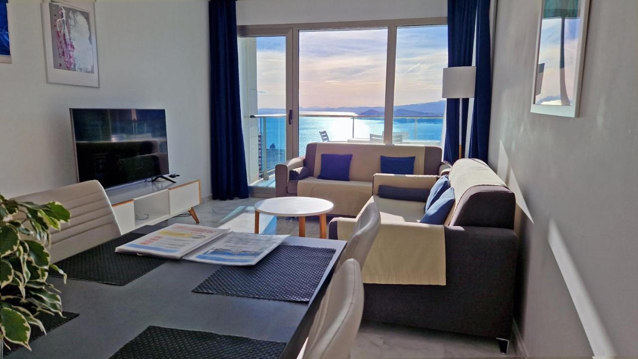 Skyline 26 Stunning Sea Views From A 2-Bedroom Apartment On The 26Th Floor Μπένιντορμ Εξωτερικό φωτογραφία